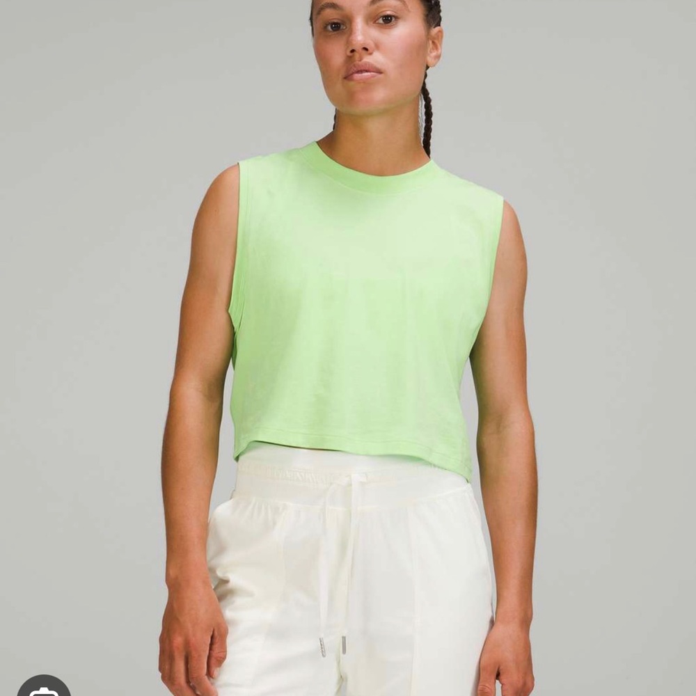 Lulu boyfriend top
